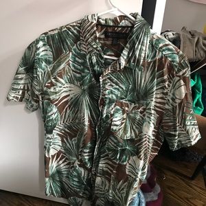 Aeropase Tropical Print Button Down Short Sleeve M